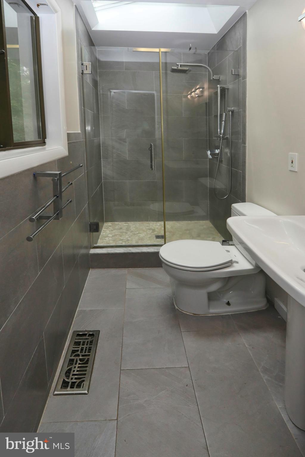 2607 Soapstone Drive Reston, VA 20191 - Photo 17 of 43 Gallery Image 17