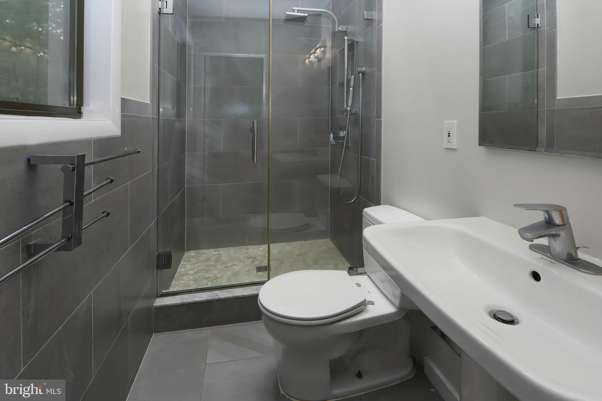 2607 Soapstone Drive Reston, VA 20191 - Photo 18 of 43 Gallery Image 18
