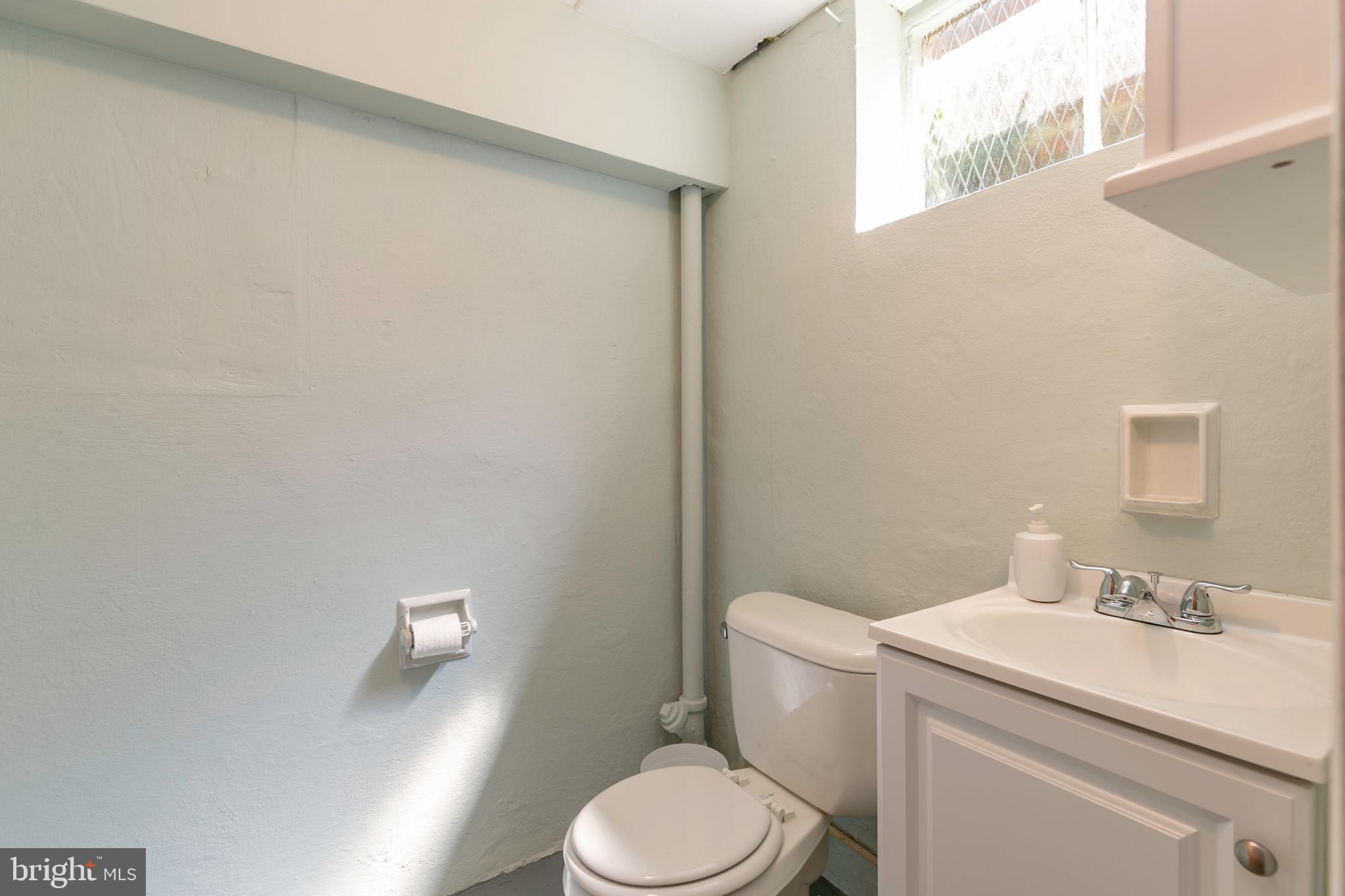 1448 Grandview Road Arnold, MD 21012 - Photo 32 of 56 Half bath in lower level