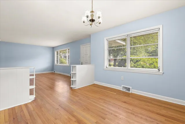 $2,595 | 3085 Savannah Highway, Charleston, SC 29414