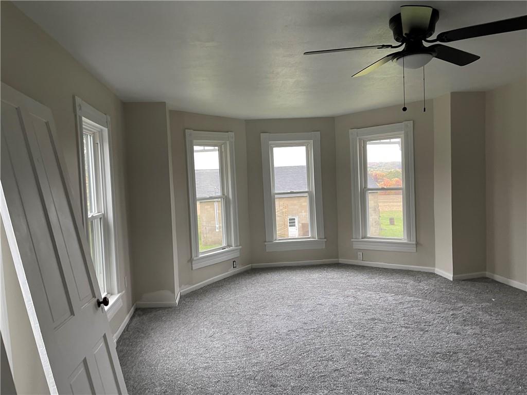 133 Weston Road Grove City, PA 16127 - Photo 23 of 44 Bedroom #1. Large owners suite with curved window.