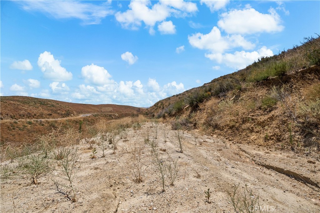 0 Ridge Rte Road Castaic, CA 91384 - Photo 3 of 9 a view of a sky