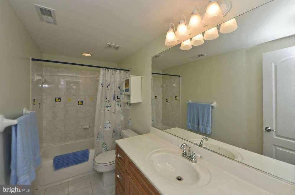 15722 Brandywine Road Dumfries, VA 22025 - Photo 19 of 30 Bath