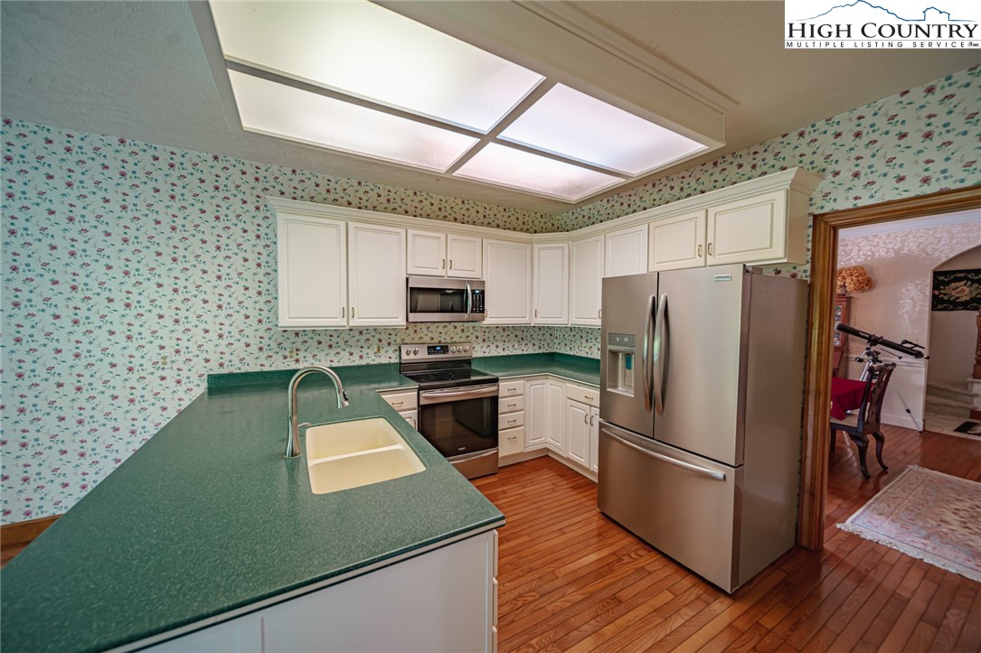 160 Wildwood Run Road Banner Elk, NC 28604 - Photo 12 of 44 Gallery Image 12