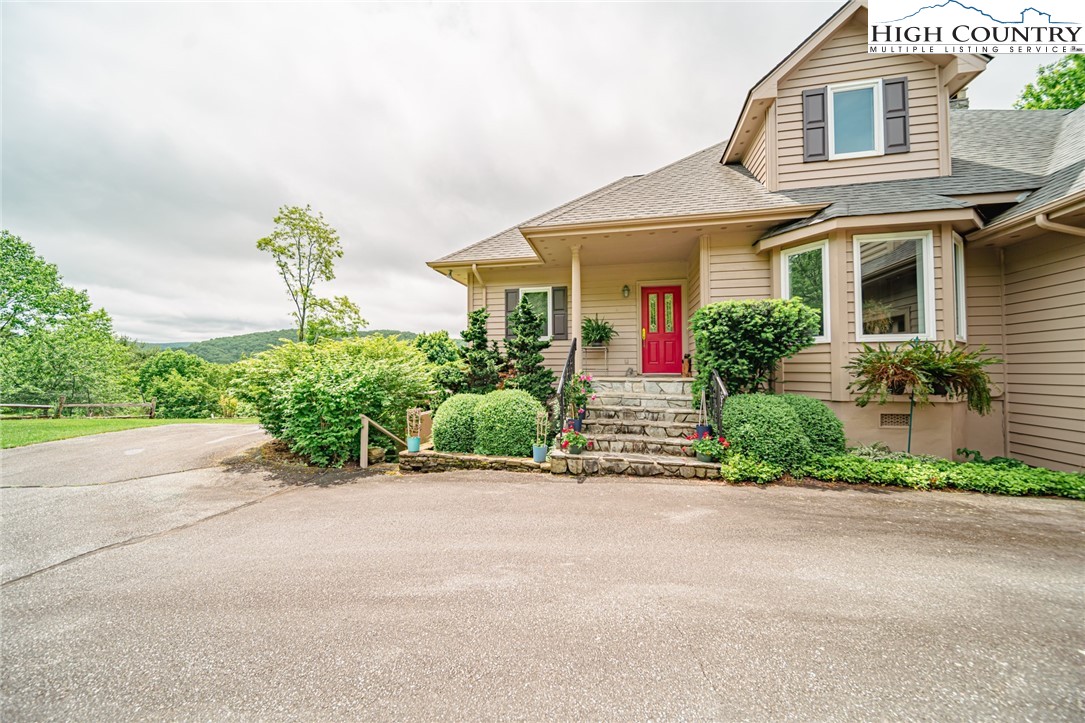 160 Wildwood Run Road Banner Elk, NC 28604 - Photo 5 of 44 Gallery Image 5