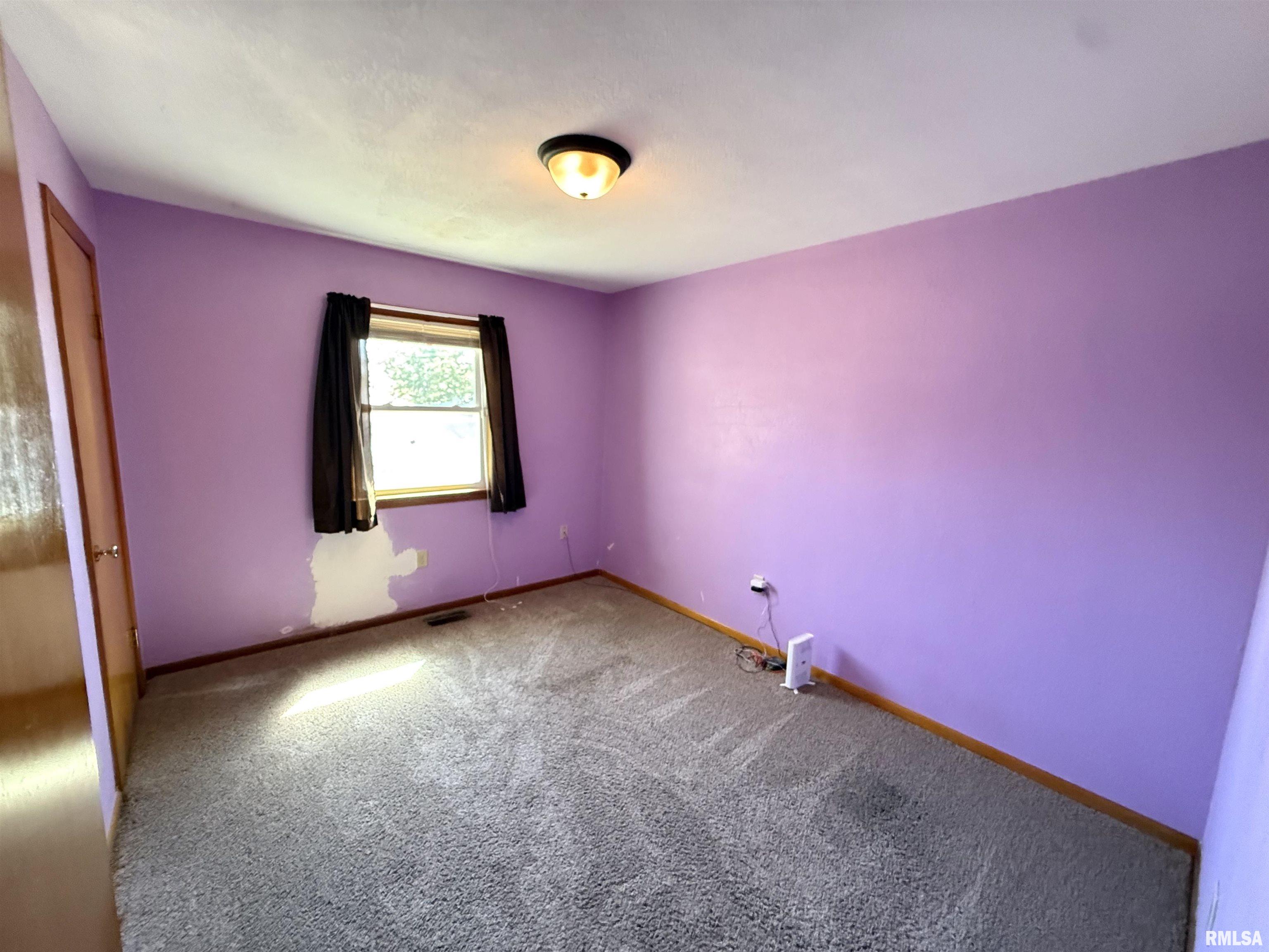 3509 Ellington Road Quincy, IL 62305 - Photo 8 of 24 Gallery Image 8
