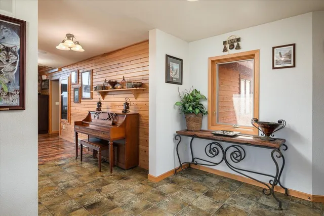 $790,000 | N8718 County Road VV, Farmington, WI 54644