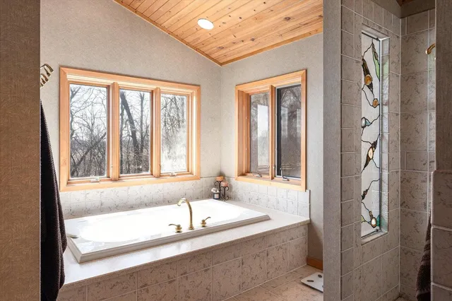 $790,000 | N8718 County Road VV, Farmington, WI 54644