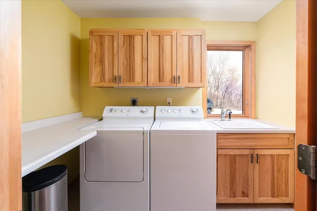 $790,000 | N8718 County Road VV, Farmington, WI 54644