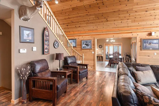 $790,000 | N8718 County Road VV, Farmington, WI 54644