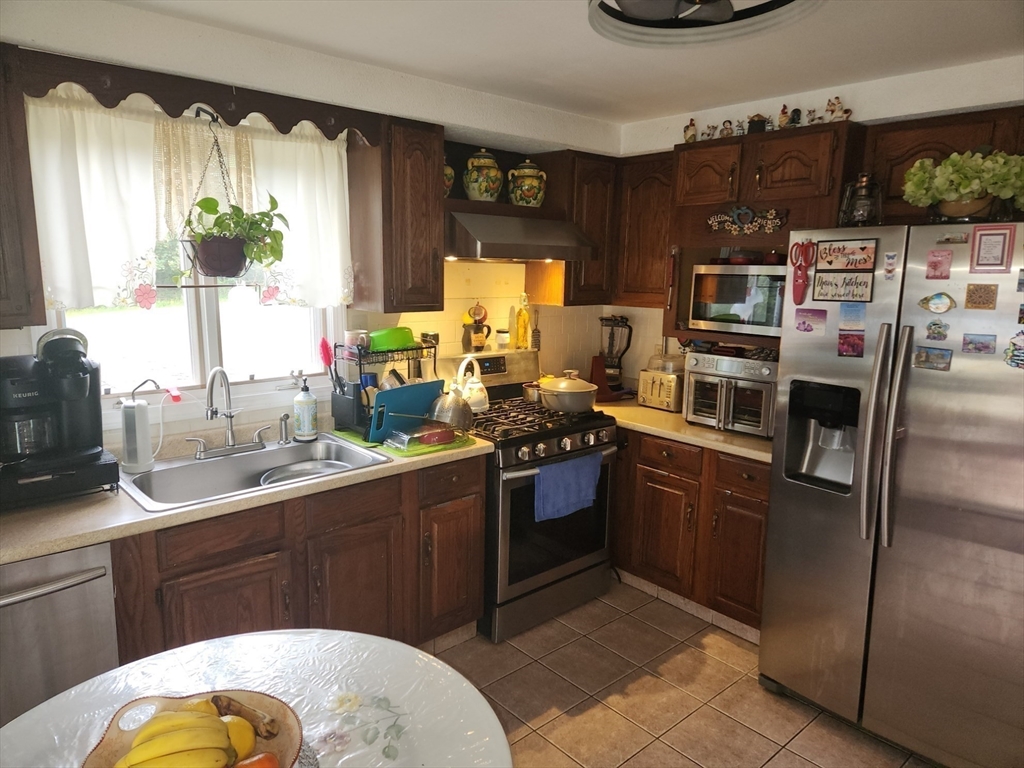 150 Butler Street Somerset, MA 02725 - Photo 2 of 22 Gallery Image 2