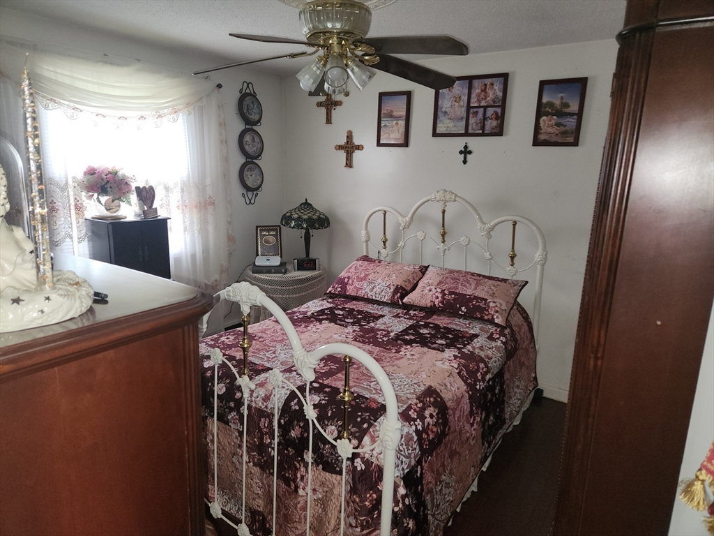 150 Butler Street Somerset, MA 02725 - Photo 5 of 22 Gallery Image 5