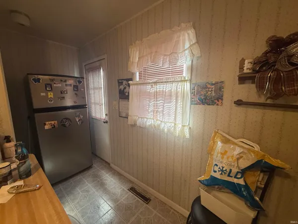 $128,000 | 807 Upper Circle Dr Shoals, Shoals, IN 47581