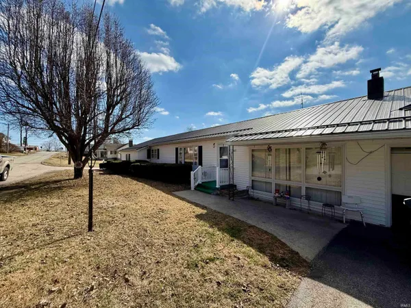 $128,000 | 807 Upper Circle Dr Shoals, Shoals, IN 47581