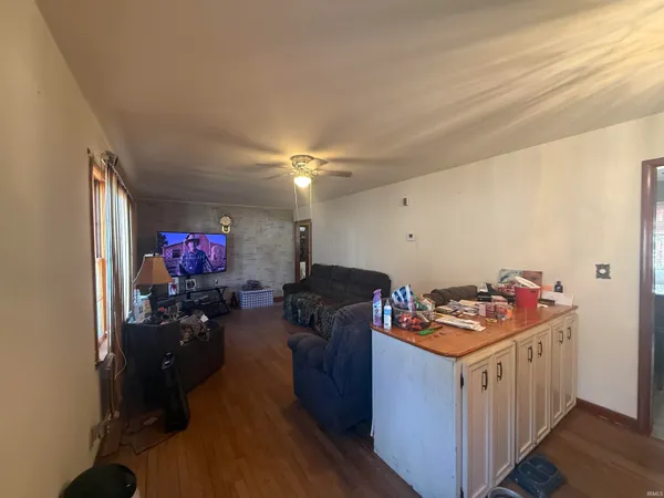 $128,000 | 807 Upper Circle Dr Shoals, Shoals, IN 47581