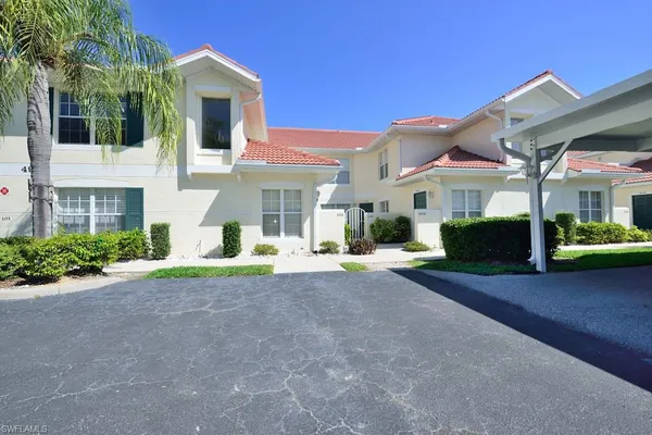 $4,250 | 4960 Deerfield Way, Unit E102, Naples, FL 34110