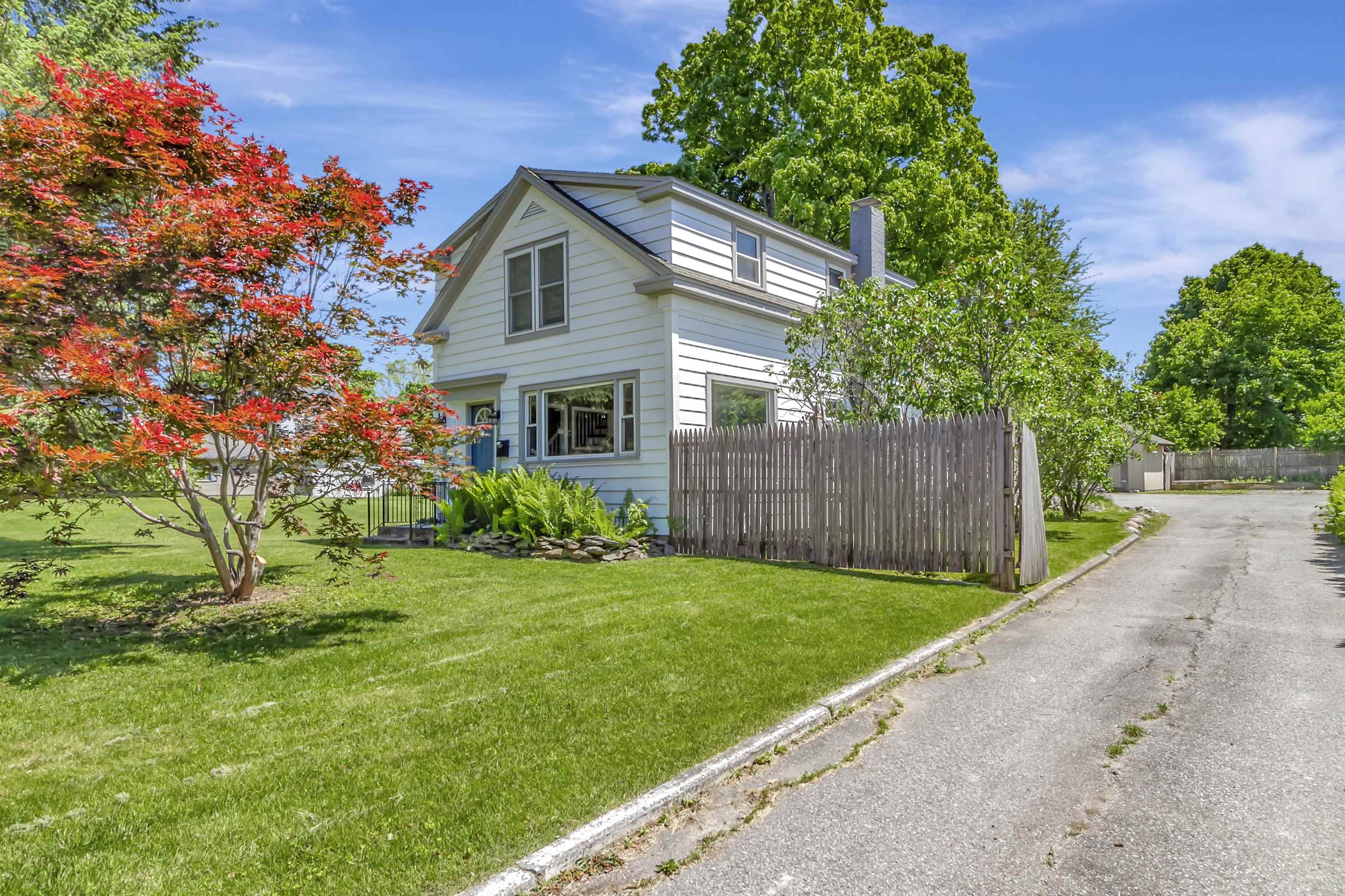 124 River Street Rutland, VT 05701 - Photo 3 of 45
