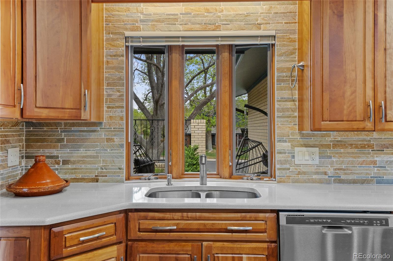 1131 Birdie Road Broomfield, CO 80020 - Photo 9 of 43