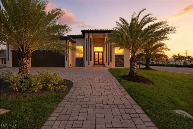 $2,000,000 | 802 El Dorado Parkway East, Cape Coral, FL 33904