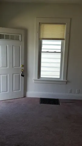 $229,000 | 609 West Cottonwood Street, Freeport, IL 61032