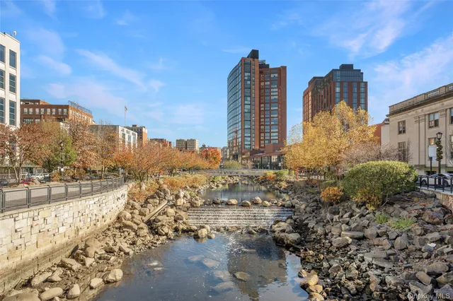 $2,650 | 351 North Broadway, Unit 1E, Yonkers, NY 10701