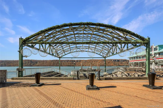 $2,800 | 351 North Broadway, Unit 1E, Yonkers, NY 10701