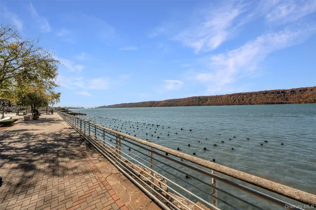 $2,800 | 351 North Broadway, Unit 1E, Yonkers, NY 10701