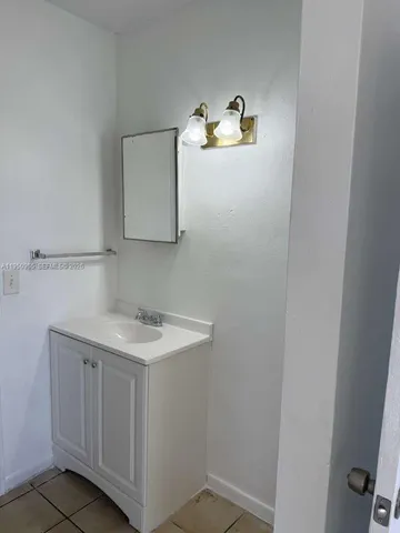 $1,790 | 4495 Northwest 9th Street, Unit 104, Miami, FL 33126