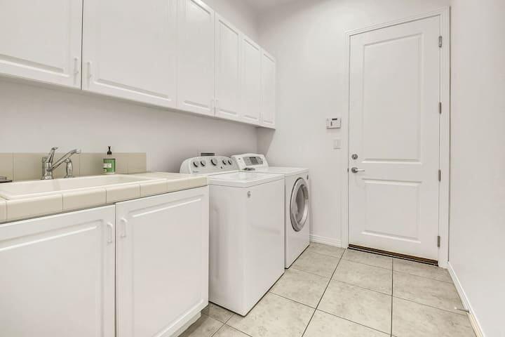 48685 Sojourn Street Indio, CA 92201 - Photo 14 of 50 de5fc2bf-ba50-46a2-9bf5-970a72cae7ae