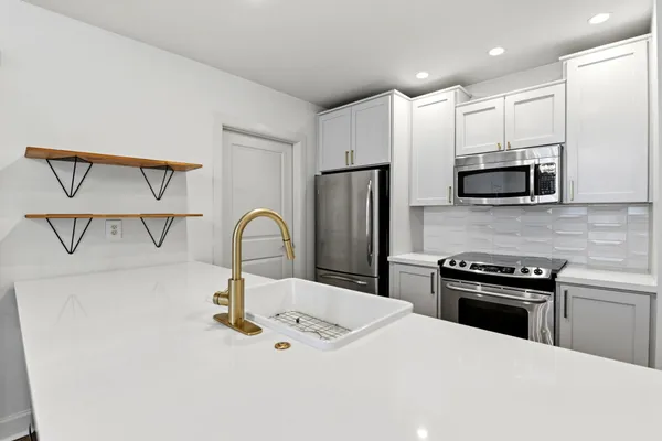 $2,450 | 1010 Rosine Street, Unit 43, Houston, TX 77019