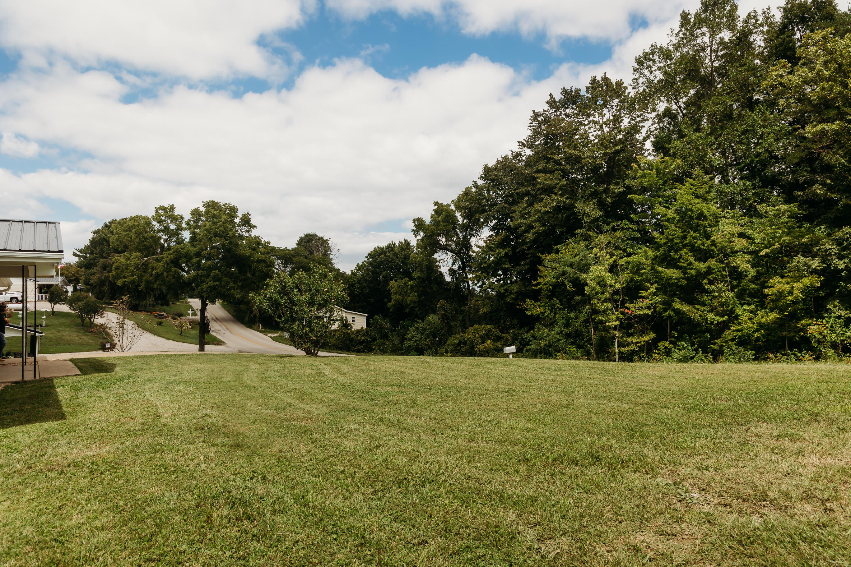 2223 Tarr Ridge Road Frenchburg, KY 40322 - Photo 31 of 34 FO7A9552