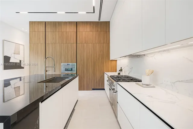 $3,945,000 | 2822 Coconut Avenue, Unit 2822, Miami, FL 33133