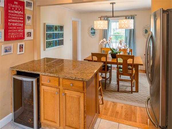 19 Canterbury Road Marblehead, MA 01945 - Photo 11 of 19 Gallery Image 11