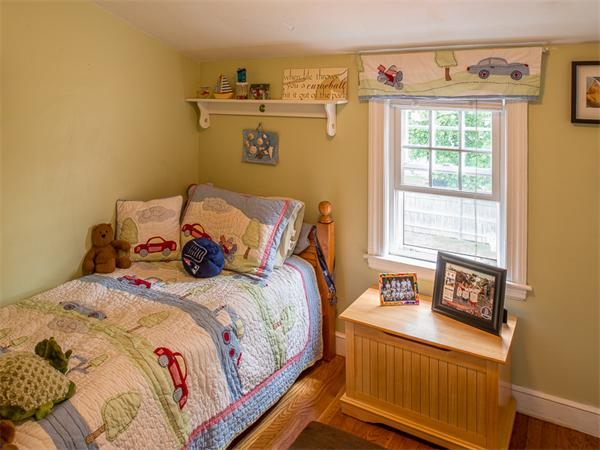 19 Canterbury Road Marblehead, MA 01945 - Photo 15 of 19 Gallery Image 15