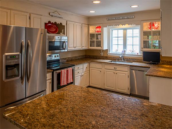19 Canterbury Road Marblehead, MA 01945 - Photo 9 of 19 Gallery Image 9