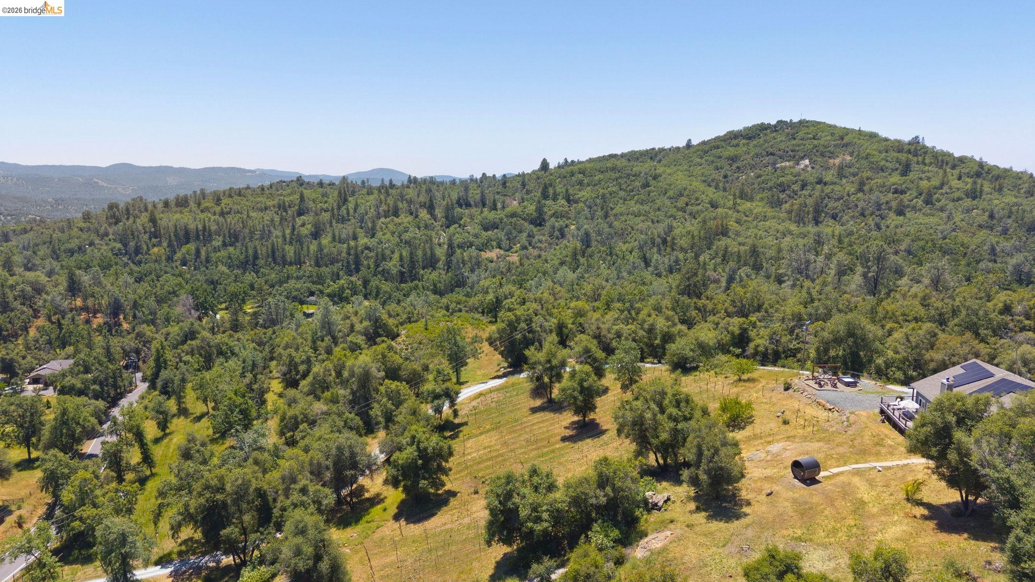 18850 Cherokee Road Tuolumne, CA 95379 - Photo 34 of 40