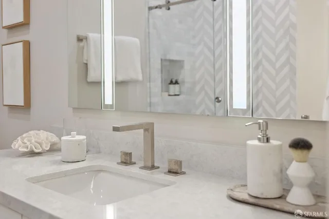 $3,995,000 | 704 18th Street, San Francisco, CA 94107