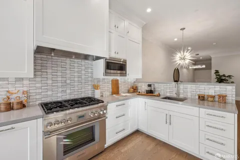 $3,995,000 | 704 18th Street, San Francisco, CA 94107