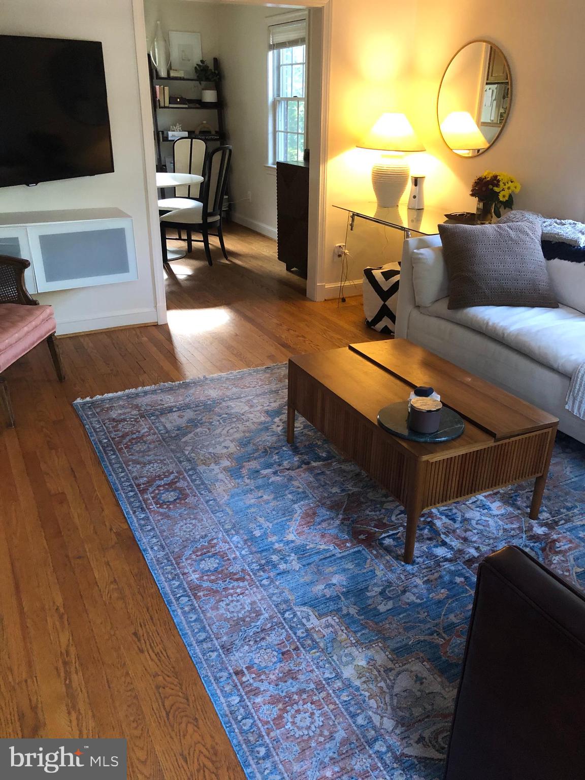 25 Sunset Drive Alexandria, VA 22301 - Photo 4 of 22