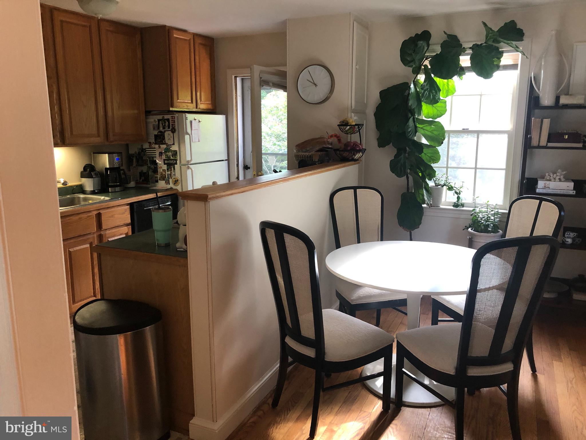 25 Sunset Drive Alexandria, VA 22301 - Photo 7 of 22