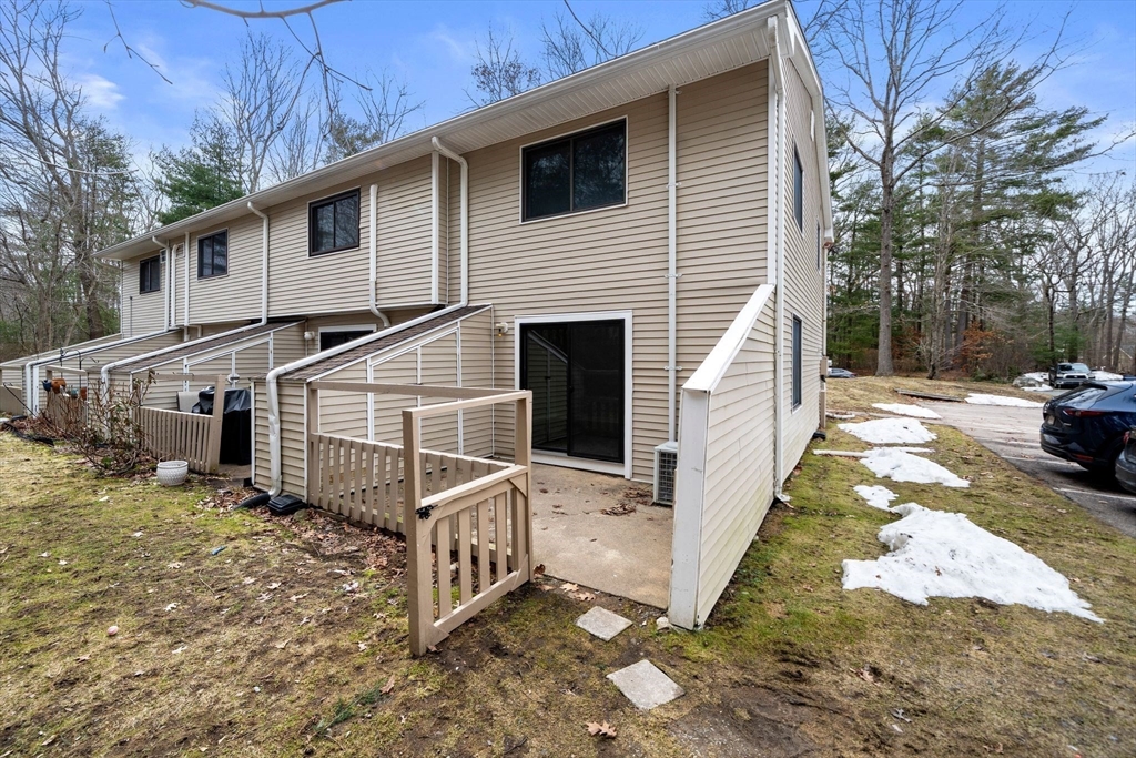5 Liberty Road, Unit 5 Bridgewater, MA 02324 - Photo 4 of 29