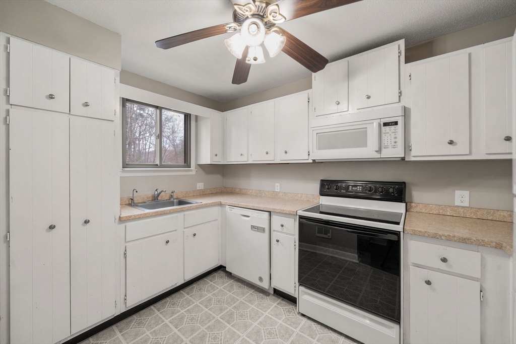 5 Liberty Road, Unit 5 Bridgewater, MA 02324 - Photo 8 of 29