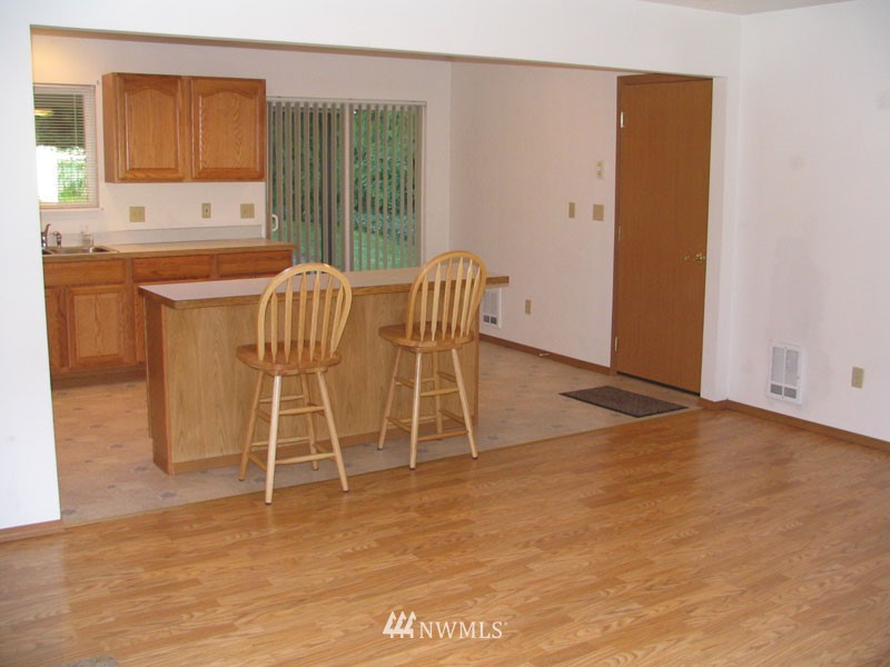 8316 John Dower Road Southwest Lakewood, WA 98499 - Photo 11 of 15