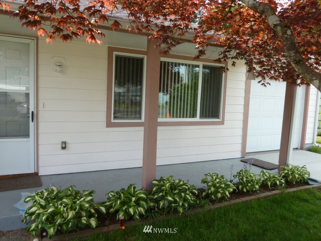 8316 John Dower Road Southwest Lakewood, WA 98499 - Photo 4 of 15