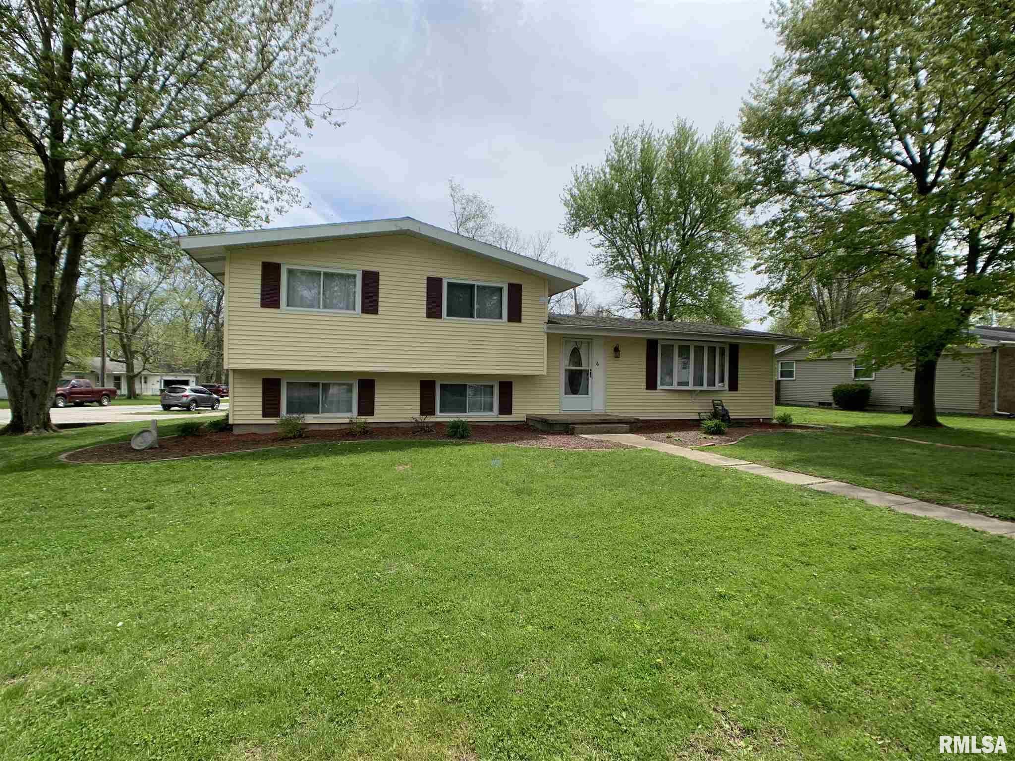 4 Penacook Drive Rochester, IL 62563 - Photo 1 of 29