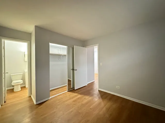 a view of an empty room and a gallery