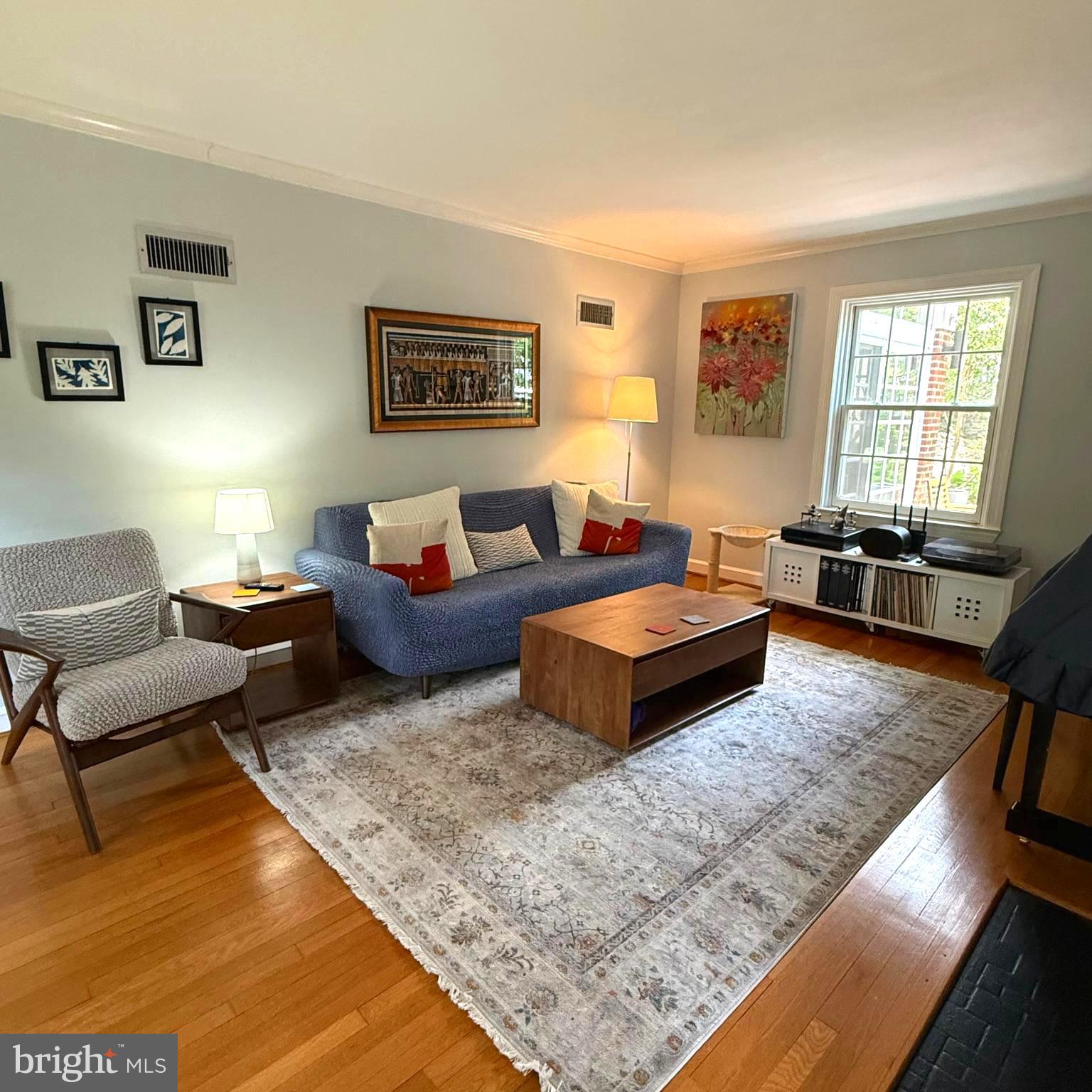 3121 Quebec Place Northwest Washington, DC 20008 - Photo 2 of 29 Large Living Room