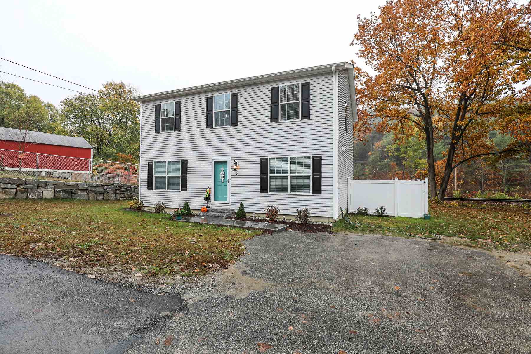 98 Wilton Road Milford, NH 03055 - Photo 2 of 37