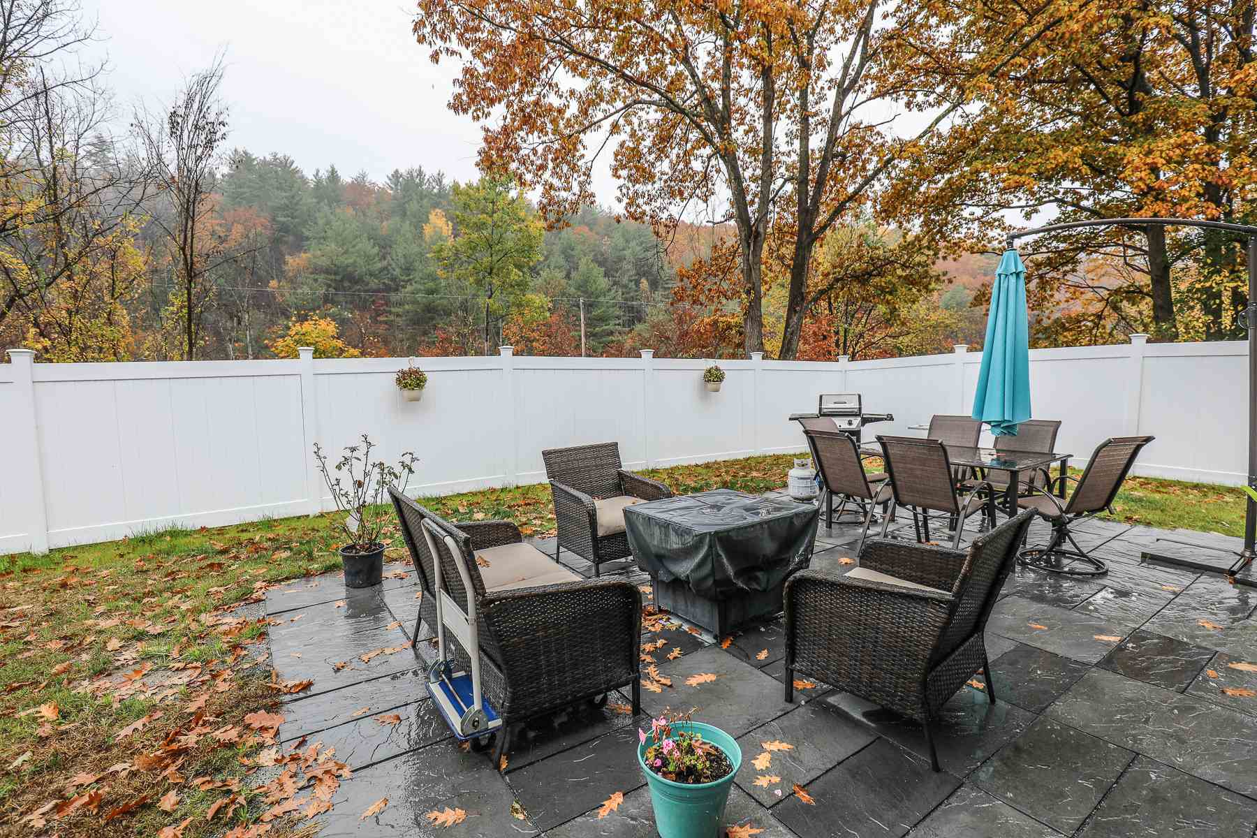 98 Wilton Road Milford, NH 03055 - Photo 7 of 37