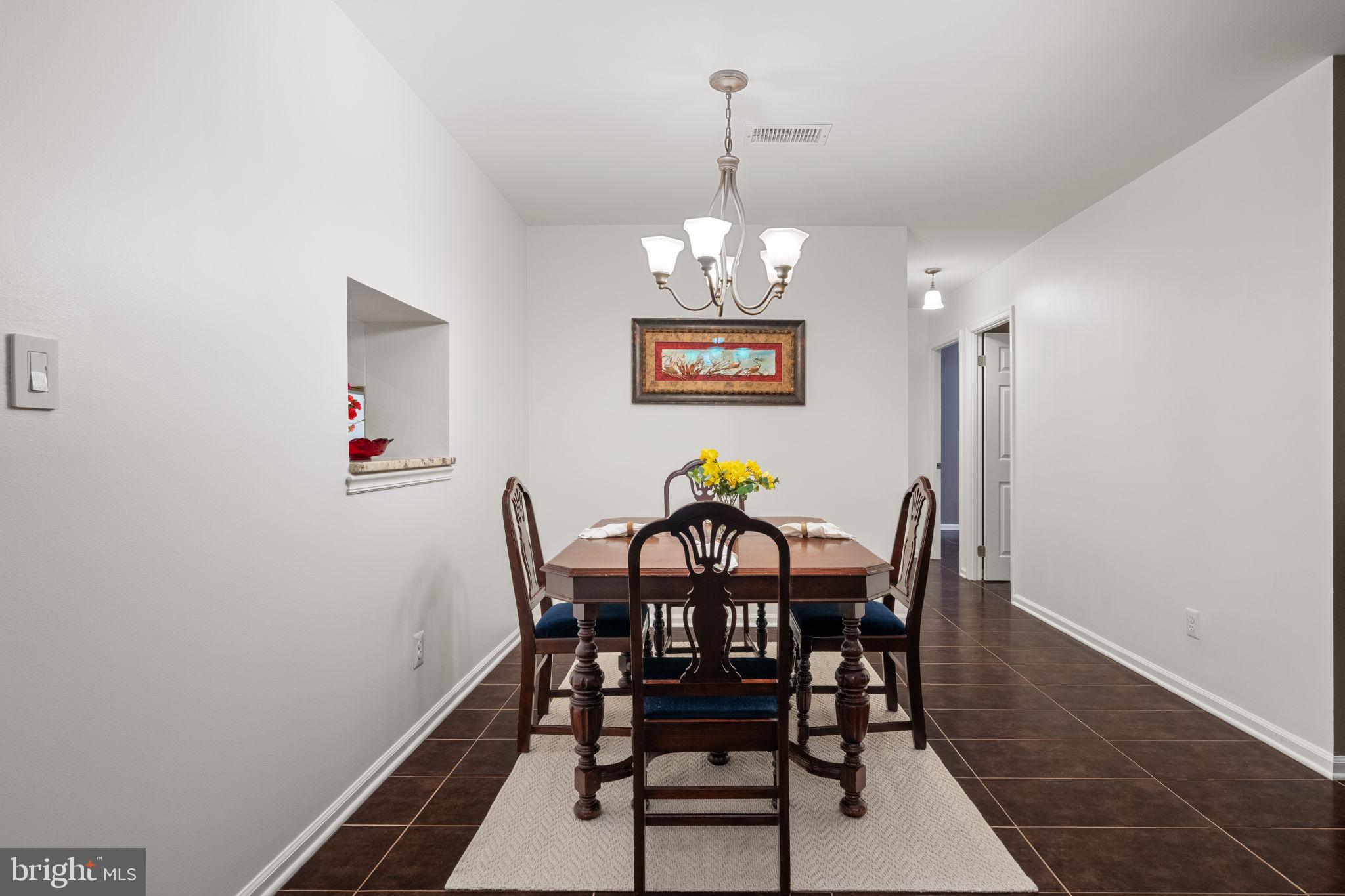 5804 Cove Landing Road, Unit 101 Burke, VA 22015 - Photo 8 of 37 Dining Room